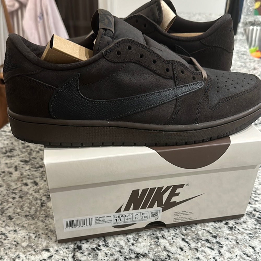 Jordan 1 Travis Scott lows! Dead stock only taken out of box once for pics.